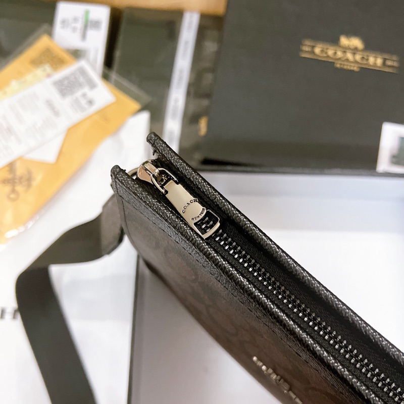 Túi đeo chéo Coach Gotham Slim Fullbox Seal