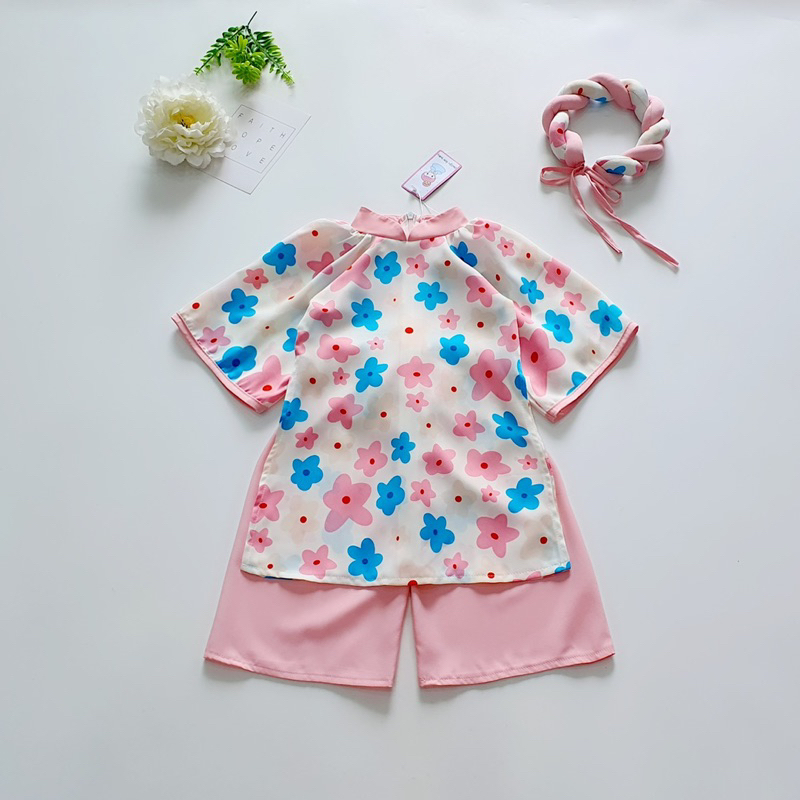 Áo Dài Cách Tân Mẹ Và Bé Gái NHÍM XÙ KIDS Hoạ Tiết Dâu Đỏ Chất Lụa Mango Cao Cấp - AD132