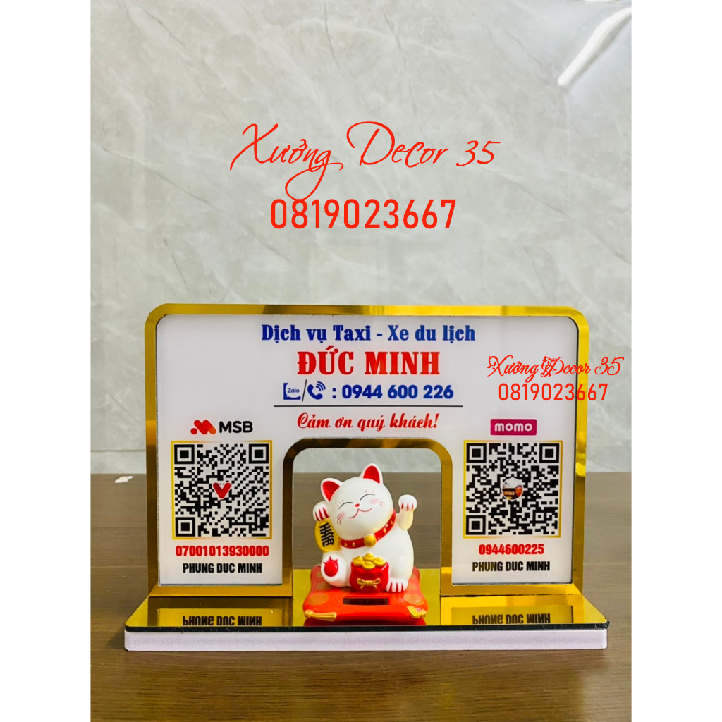 Bảng QR code để bàn mèo viền vàng thần tài in trên mica in theo yêu cầu