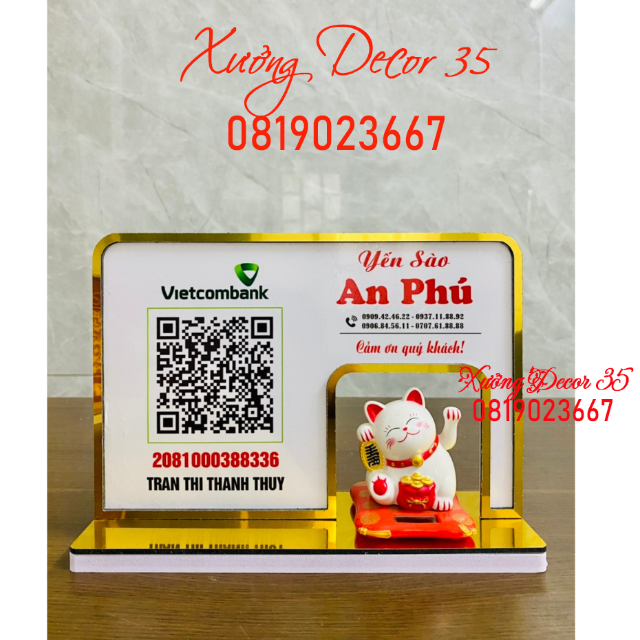 Bảng QR code để bàn mèo viền vàng thần tài in trên mica in theo yêu cầu