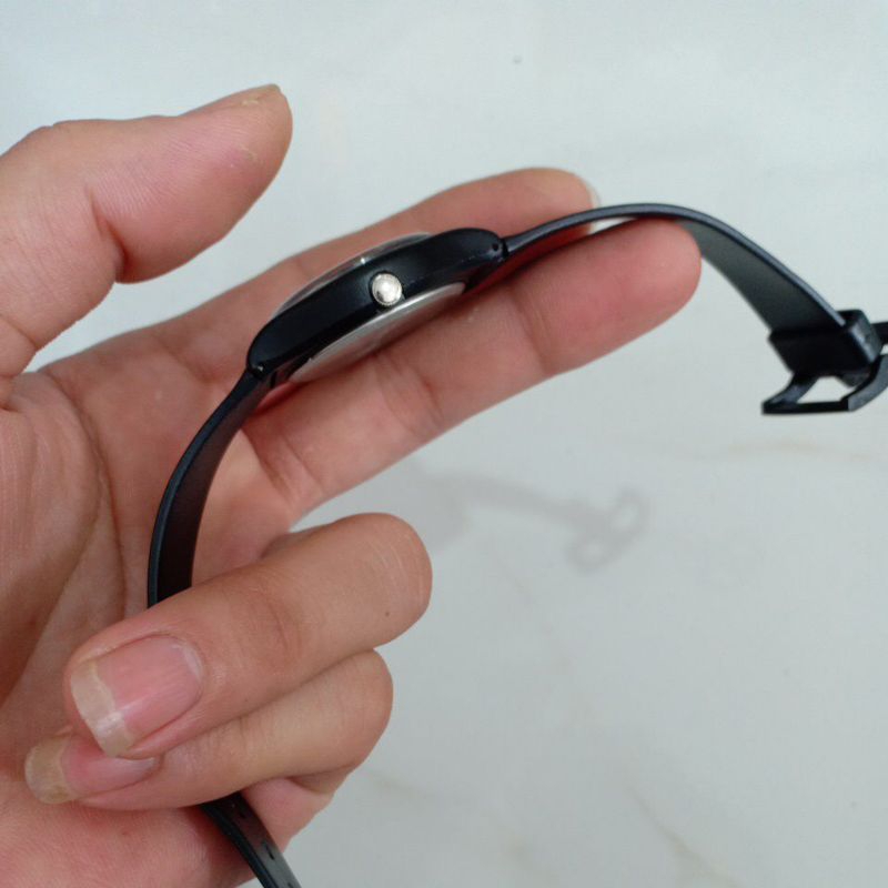 Đồng hồ si nam nữ dây nhựa hiệu HP ful đen mặt trắng