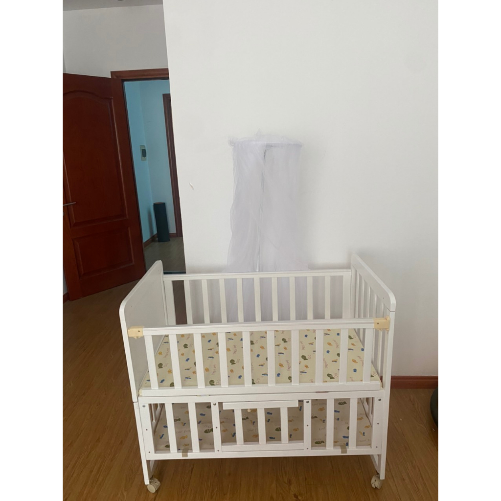 Cũi Trắng Em Bé Tặng Kèm Màn, Nôi Cũi Gỗ 2 Tầng Gỗ Thông KT 105x60x85