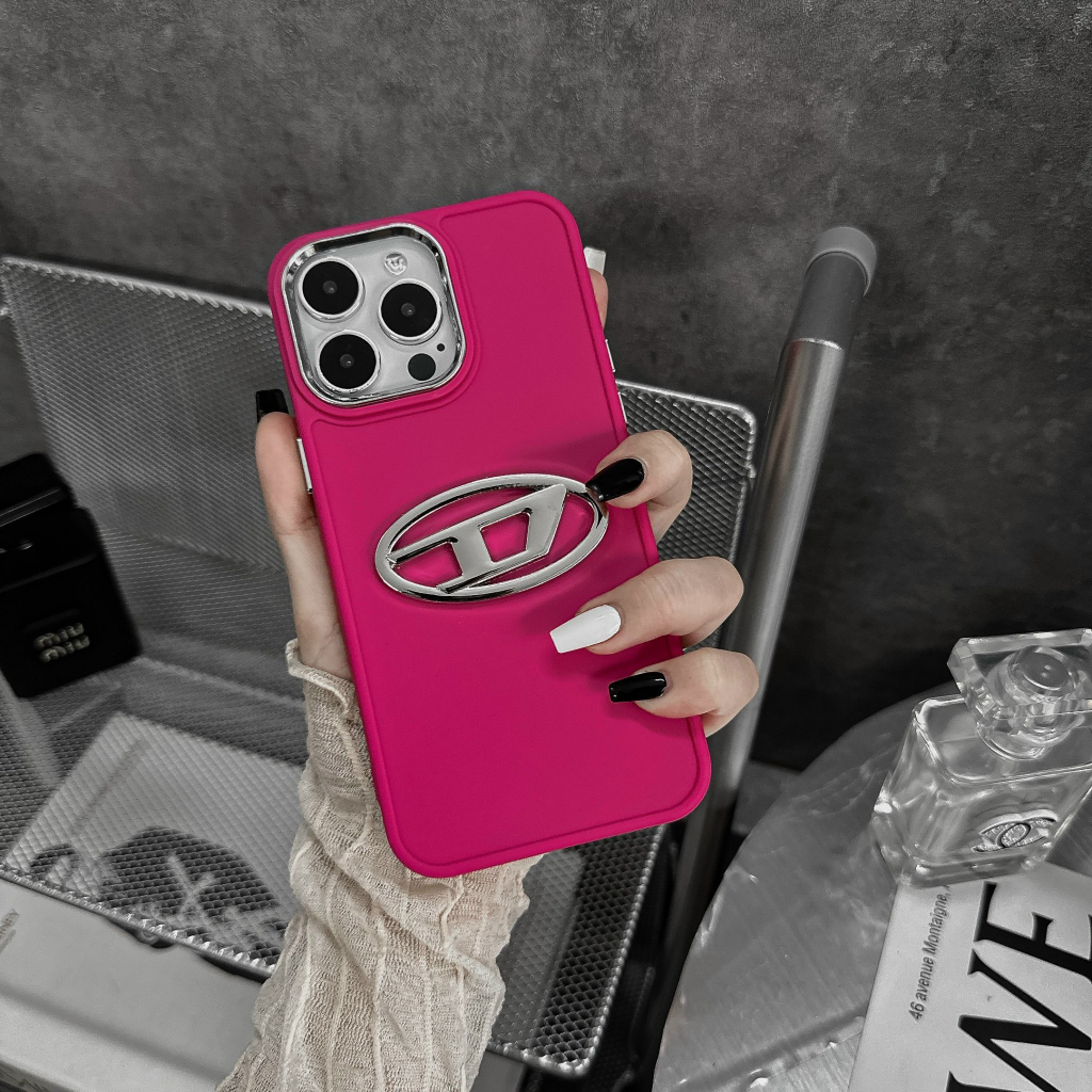 Ốp lưng iphone viền kim loại D.ie.sel
