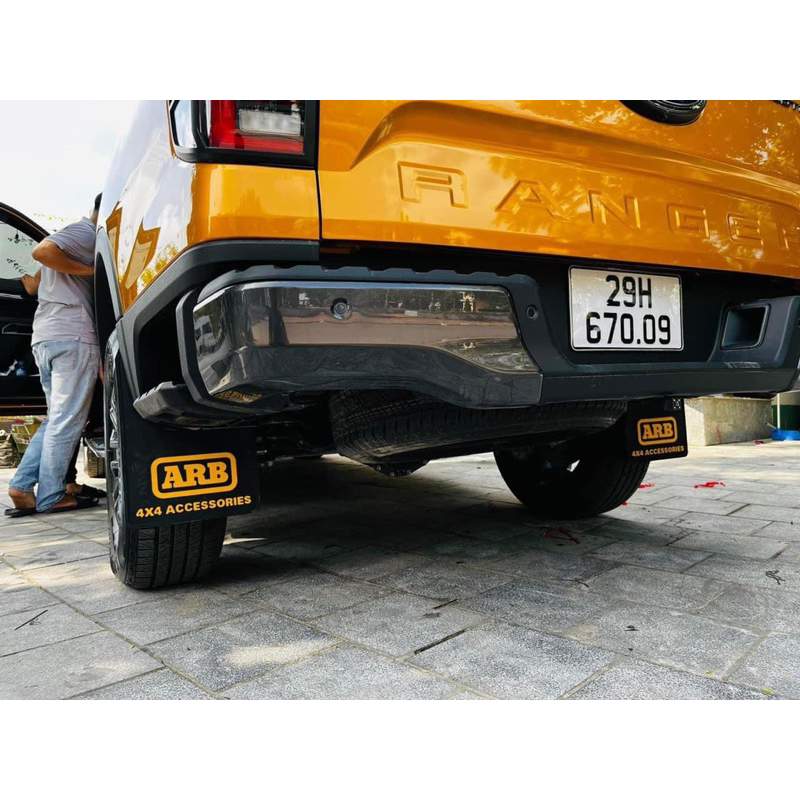 Chắn bùn arb thái