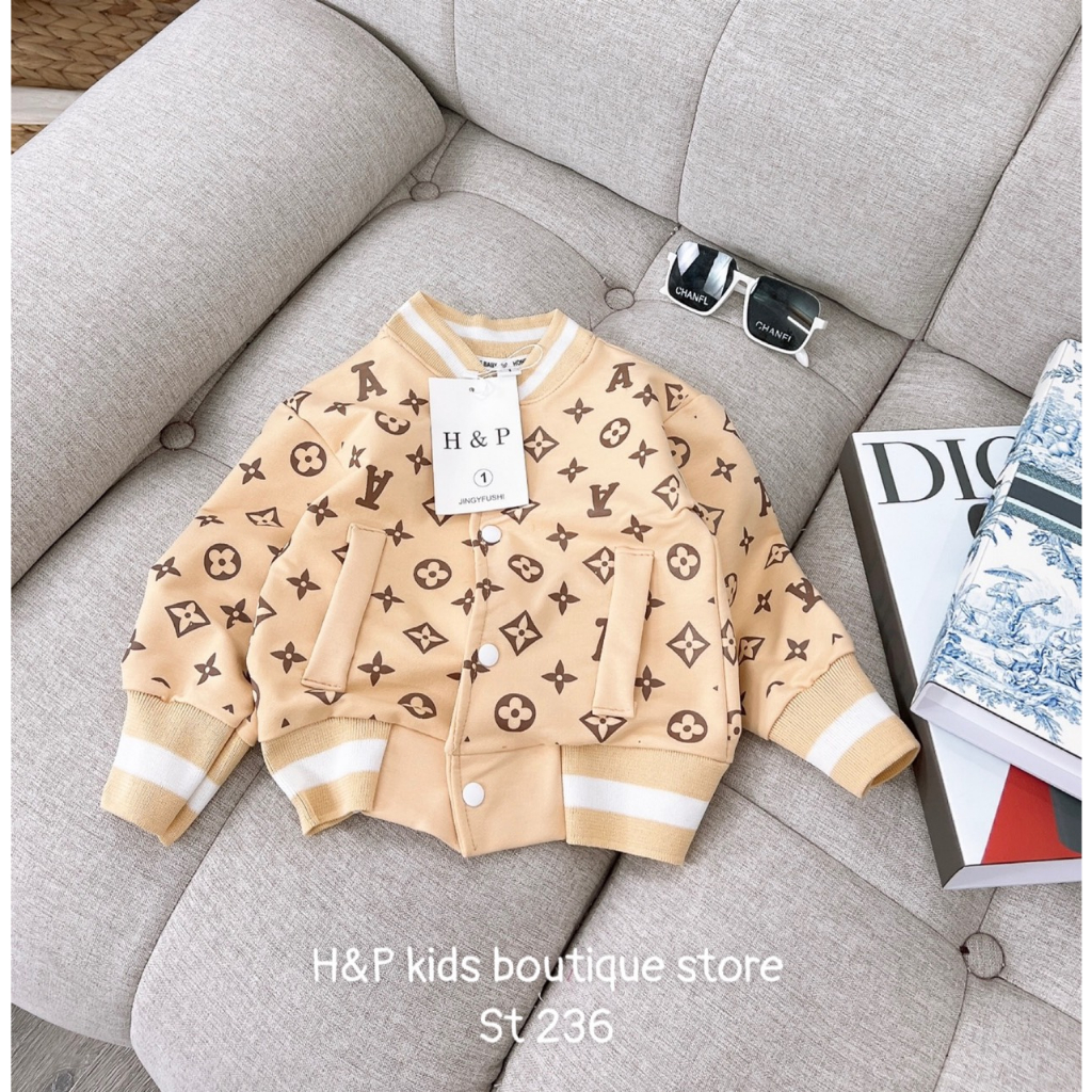 SIZE đại 8-26KG: Áo khoác bomber L. V vải da cá cho bé trai bé gái - AKLV