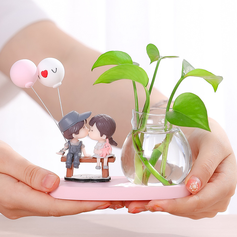 Bình thủy sinh kèm tượng cặp đôi tình yêu Ráp dễ thương trang trí bàn làm việc, phòng khách, quà tặng bạn bè