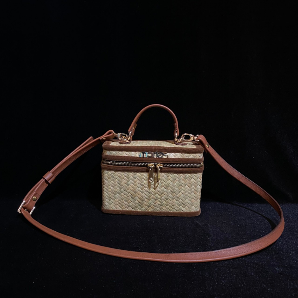 Túi Cỏ Bàng Ellie thời trang nữ tính, thanh lịch nhà MARIES