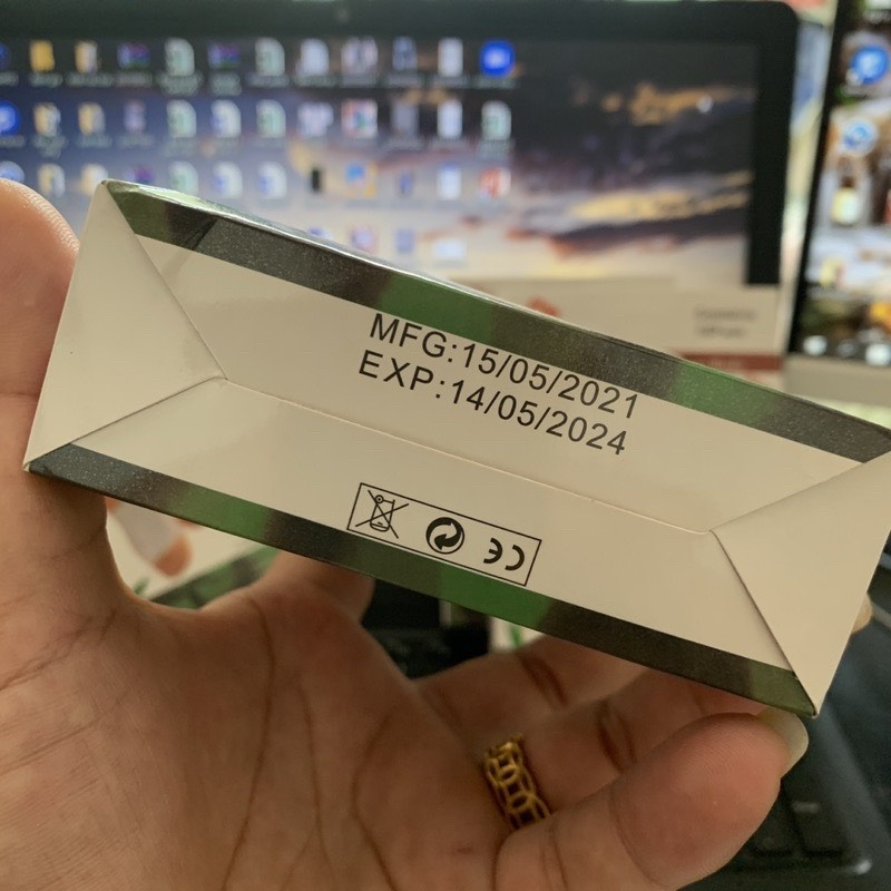 Hộp 10 gói và miếng dán lòng bàn chân thải độc Kinoki mùi thảo dược, dán thải độc chân ( có đổ buôn )