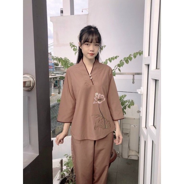 Đồ lam đi chùa nữ chất vải kate 2 nút ngọc thêu sen Thiên Di - Pháp phục đi chùa nữ cao cấp dành cho phật tử D39