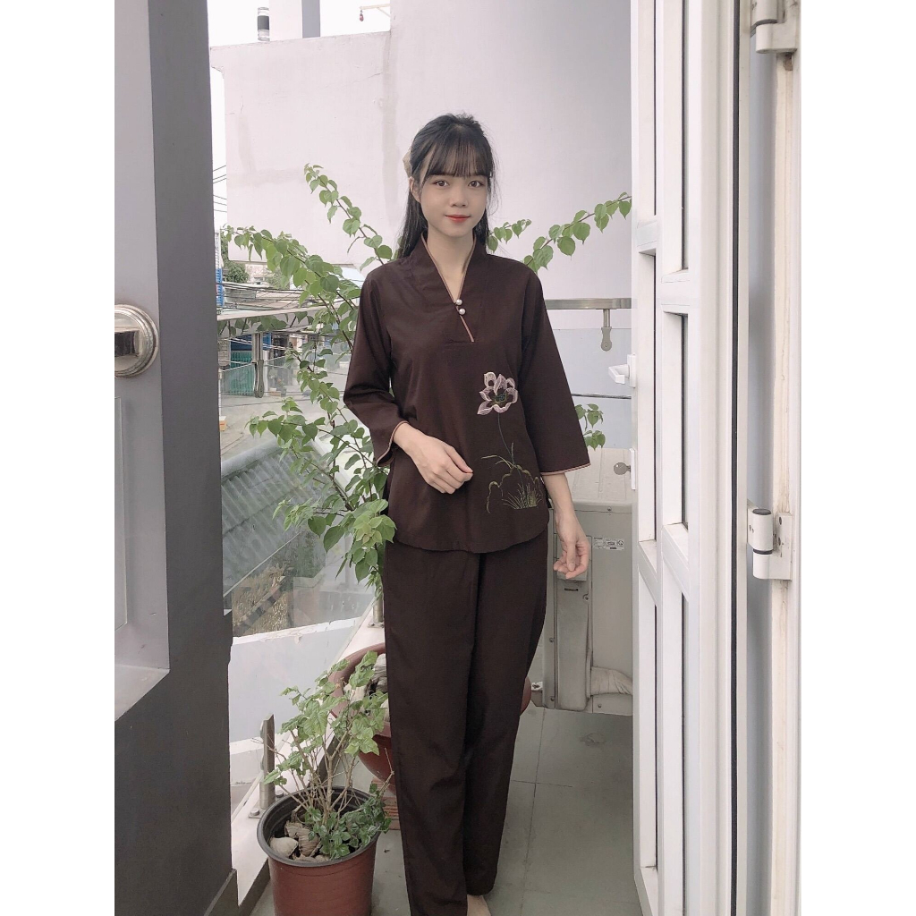 Đồ lam đi chùa nữ chất vải kate 2 nút ngọc thêu sen Thiên Di - Pháp phục đi chùa nữ cao cấp dành cho phật tử D39