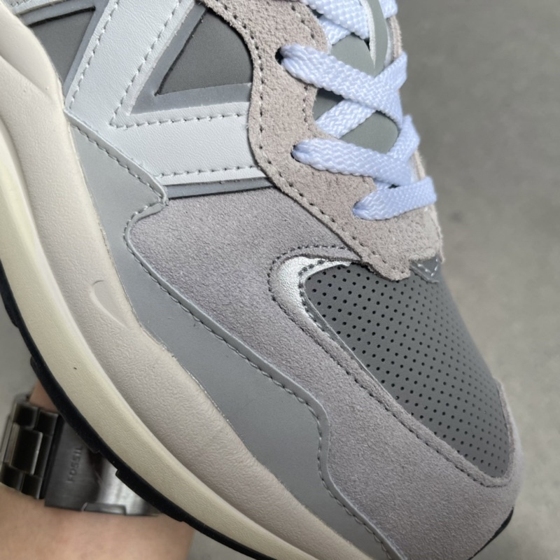 GIÀY THỂ THAO NB 5740 GREY XÁM ĐEN DA LỘN FULL BILL BOX , GIÀY SNEAKER NB 5740 GREY XÁM L.AIAU CAO CẤP LEEMINHO STORE