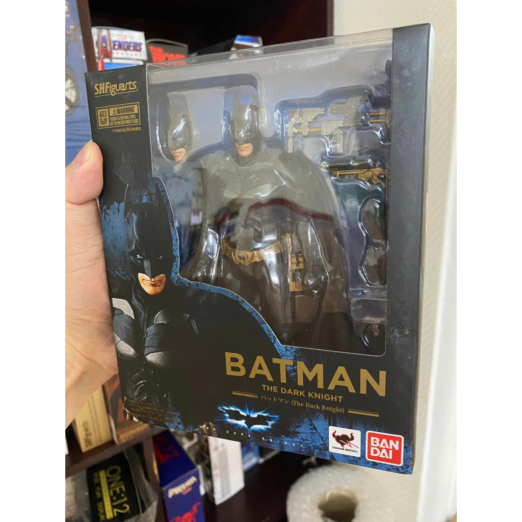 Mô hình S.H.Figuarts Batman