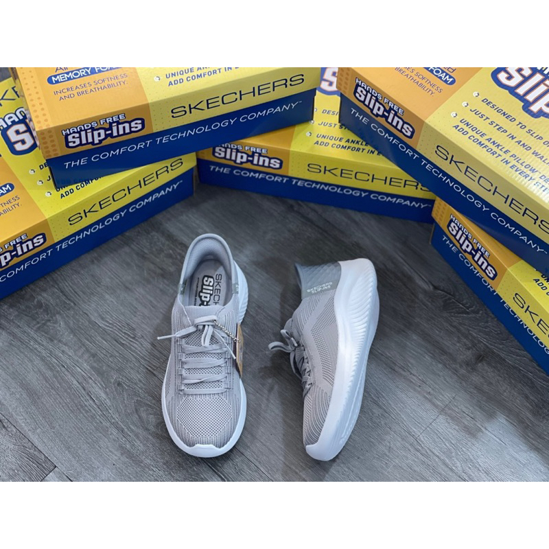 Giày Skechers xám xỏ thun