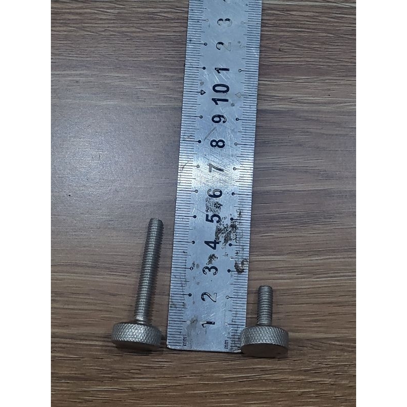 Ốc ren 5,5mm gắn pát thùng, ghế câu cá