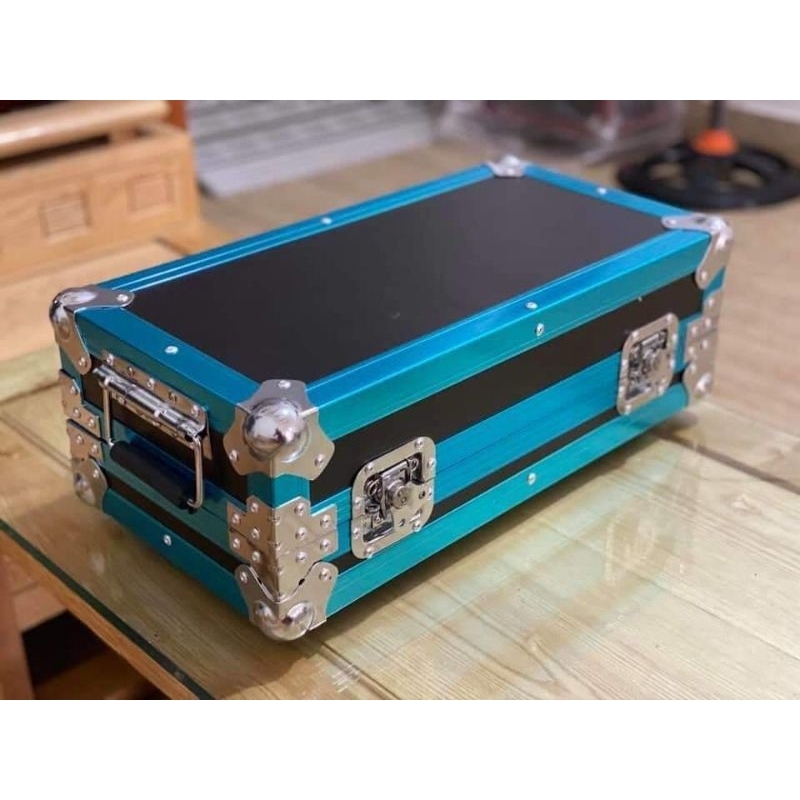 Bàn 256A kèm tủ CASE