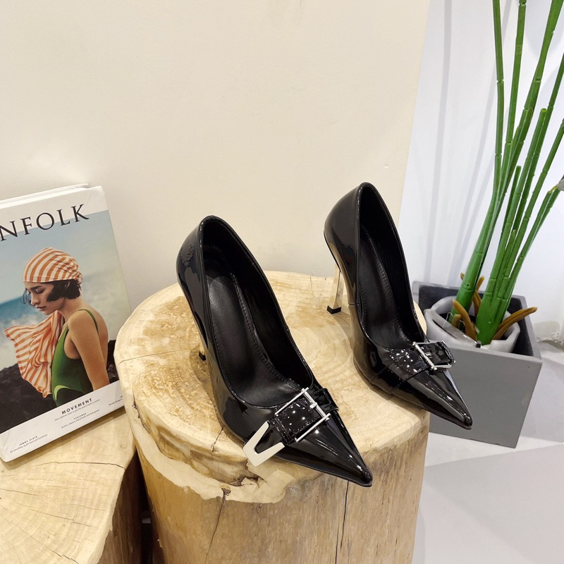 ORDER 🥝 Giày mũi nhọn gót dẹt kim  loại bạc 11cm 35-41