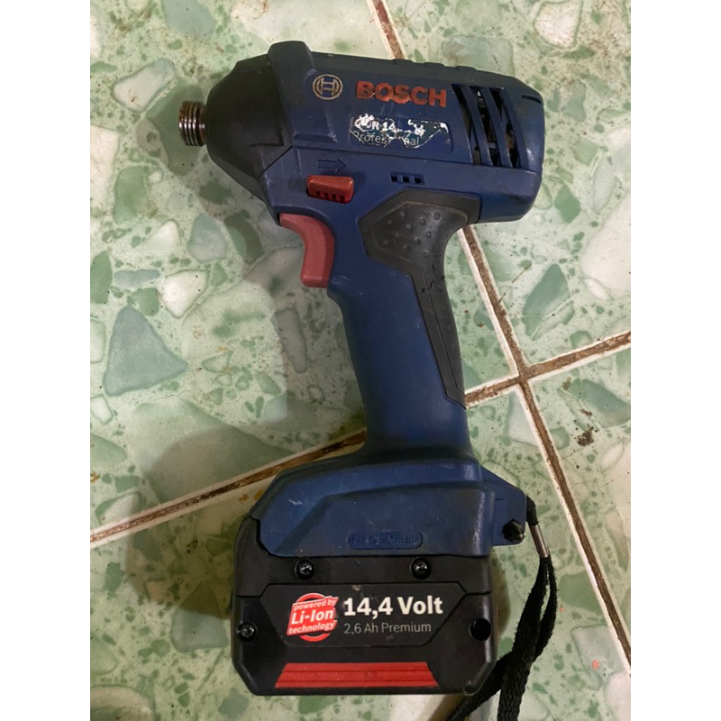 Bosch 14.4v nguyên zin máy và pin chạy full