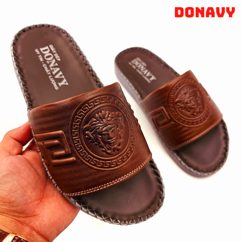 Dép quai ngang nam da bò thật kiểu Versace, đế đúc nguyên khối thiết kế xẻ rãnh chống trơn trượt D.Ver