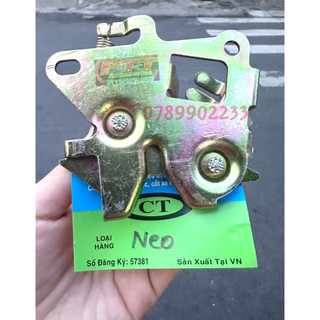 Pas khoá yên sau xe future neo