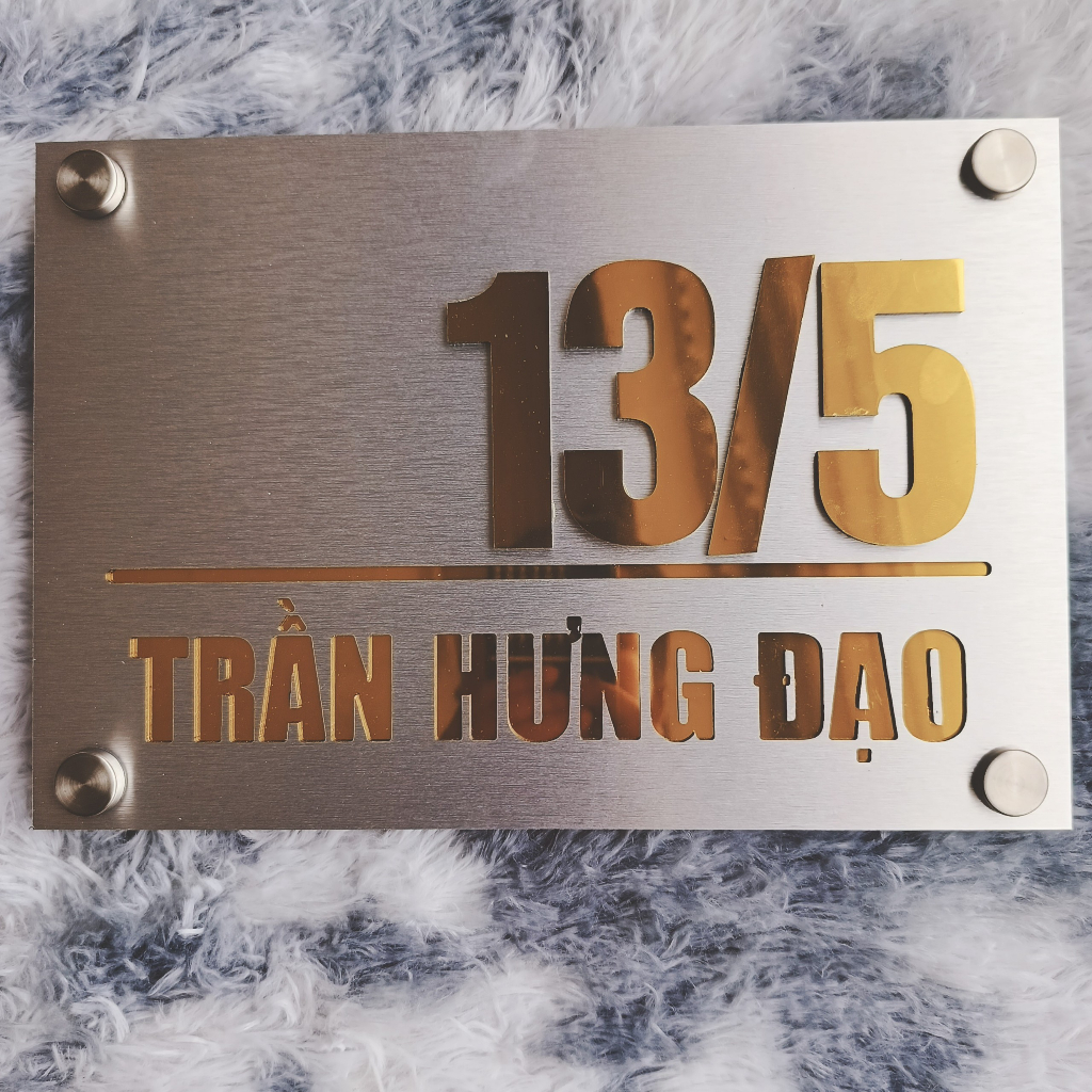 Biển số nhà, phòng, biệt thự, chung cư. Màu xước bạc + Alu vàng gương, có làm theo yêu cầu