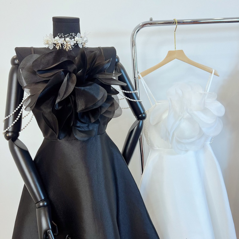 Váy Tapta Dài Cánh Hoa To Dây Ngọc Đôi