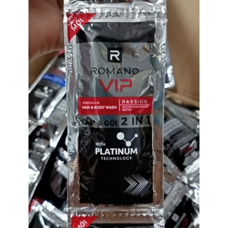 Dây 12 Gói Dầu Tắm Gọi 2 in 1 Romano Vip
