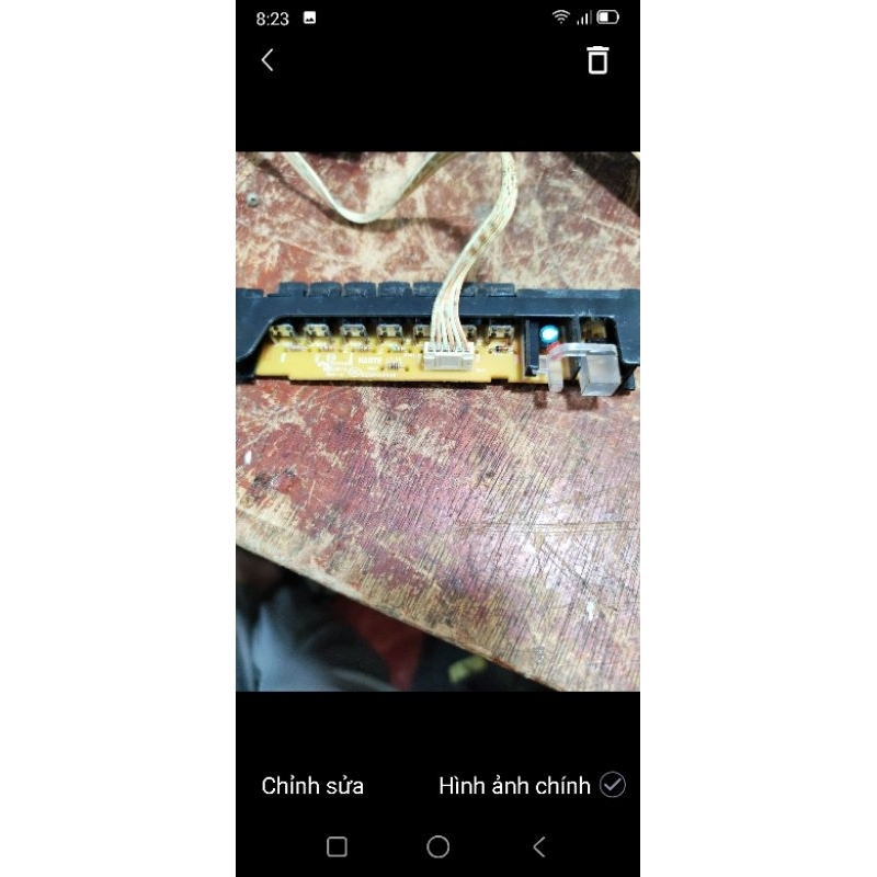 Mắt nhận loa TCL L24D10H