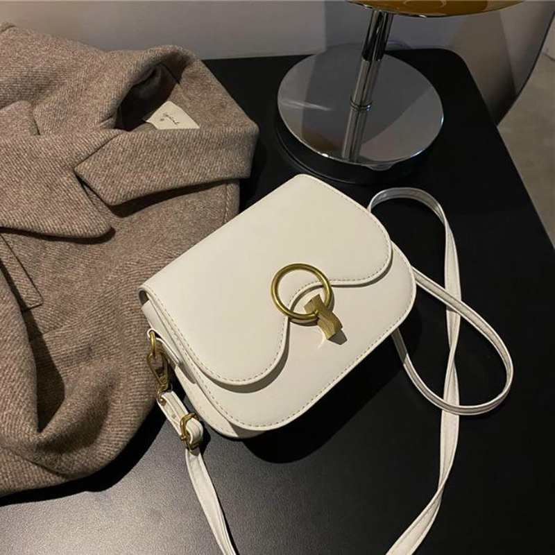 Túi Xách Nữ Túi Đeo Vai Đeo Chéo Giá Rẻ Khoá O Dáng Bầu Basic Phong Cách Hàn Quốc QG Store