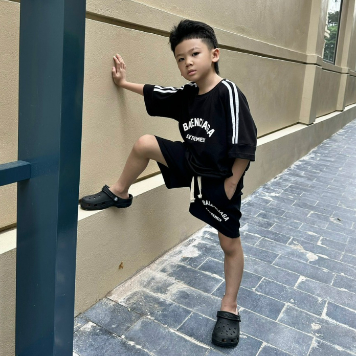 Set Đồ Balen.ciaga Đen kẻ viền chất đẹp 2BKidsFashion đủ size