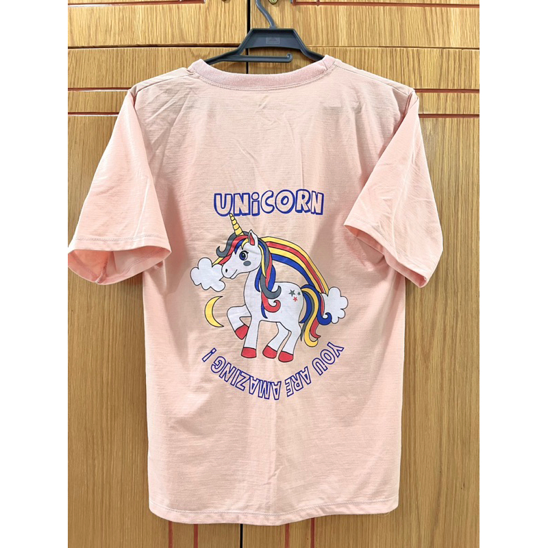 Áo thun màu hồng