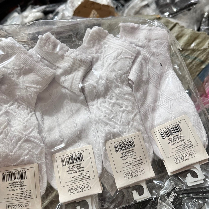 10 đôi tất trơn màu trắng hoạ tiết gân mẫu mới siêu hot