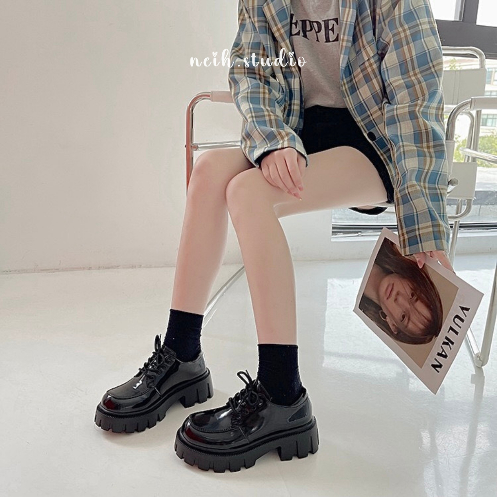 Giày Oxford nữ cổ thấp đế bằng màu đen bóng neih.studio