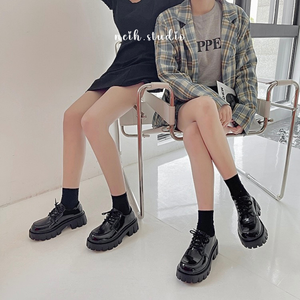 Giày Oxford nữ cổ thấp đế bằng màu đen bóng neih.studio