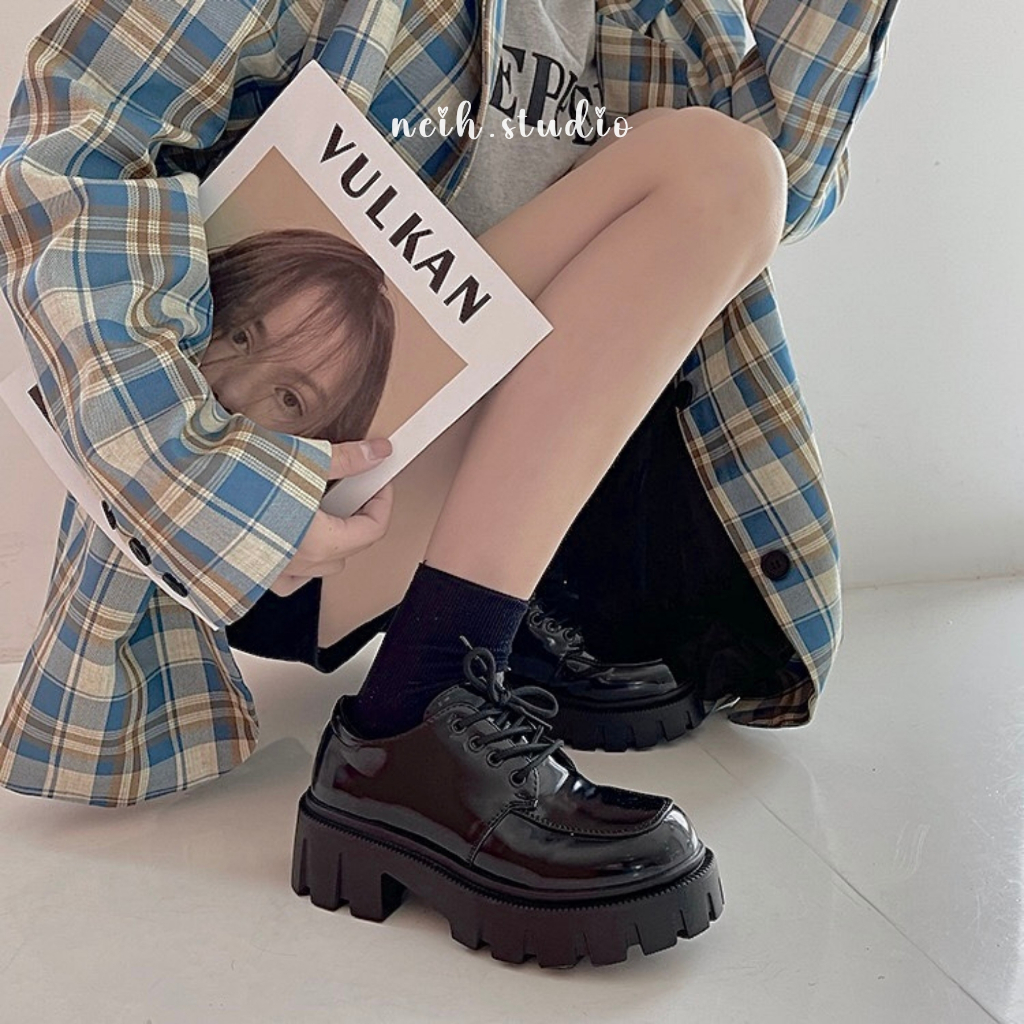 Giày Oxford nữ cổ thấp đế bằng màu đen bóng neih.studio