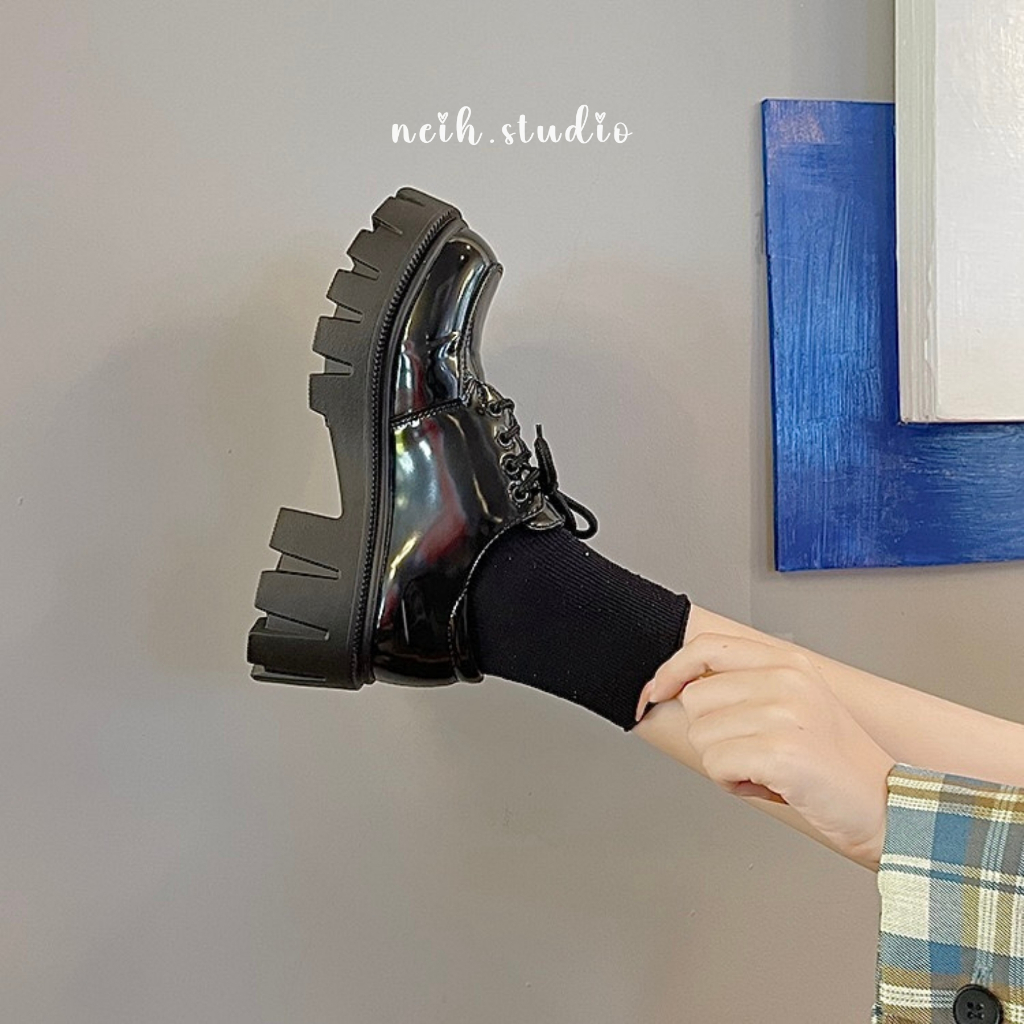 Giày Oxford nữ cổ thấp đế bằng màu đen bóng neih.studio