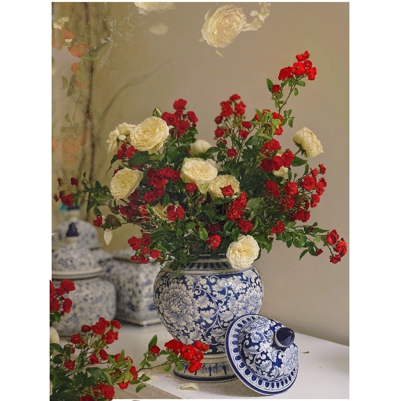 Bình hoa men lam hoa dây vẽ tay kĩ Bát Tràng, lọ hoa cao cấp Bát Tràng