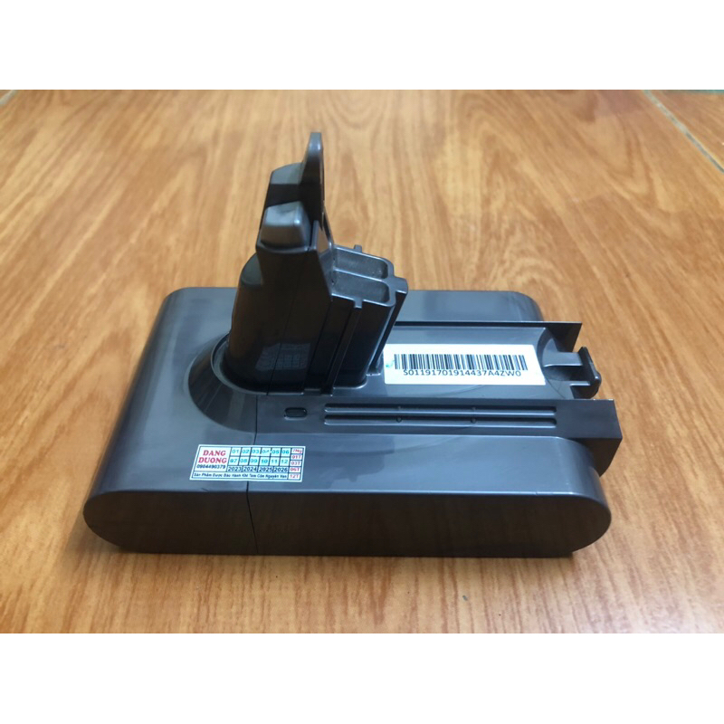 Pin máy hút bụi v6