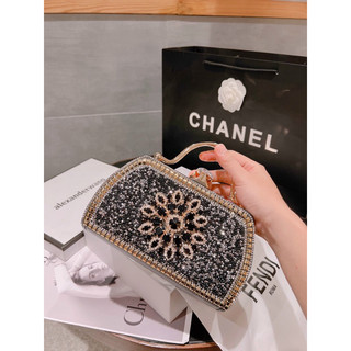 Cốp đá đi tiệc