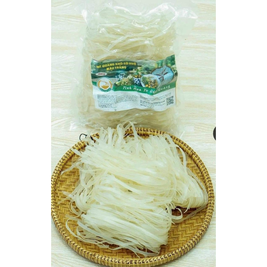 Mì quảng khô cô Huệ - Đặc sản Quảng Nam
