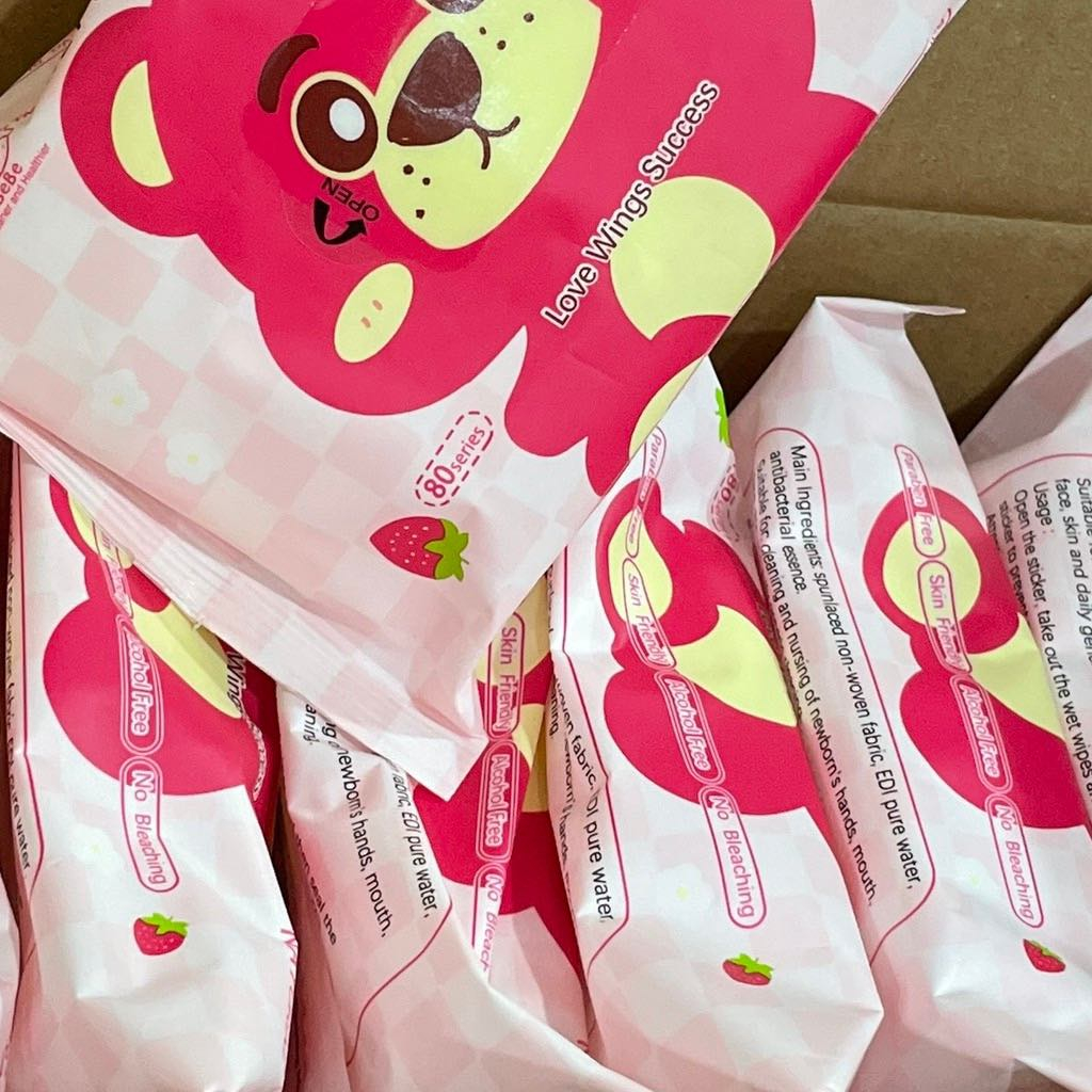 Thùng 10 Bịch Khăn Uớt Gấu Dâu Lotso