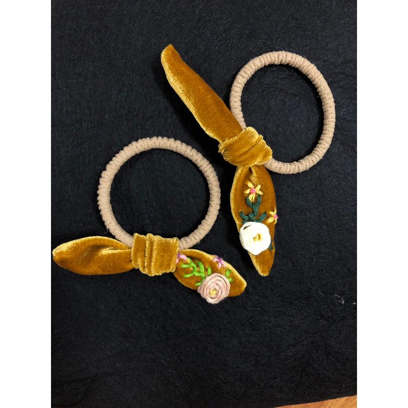 8 món thêu tay như hình 4 cột 4 kẹp