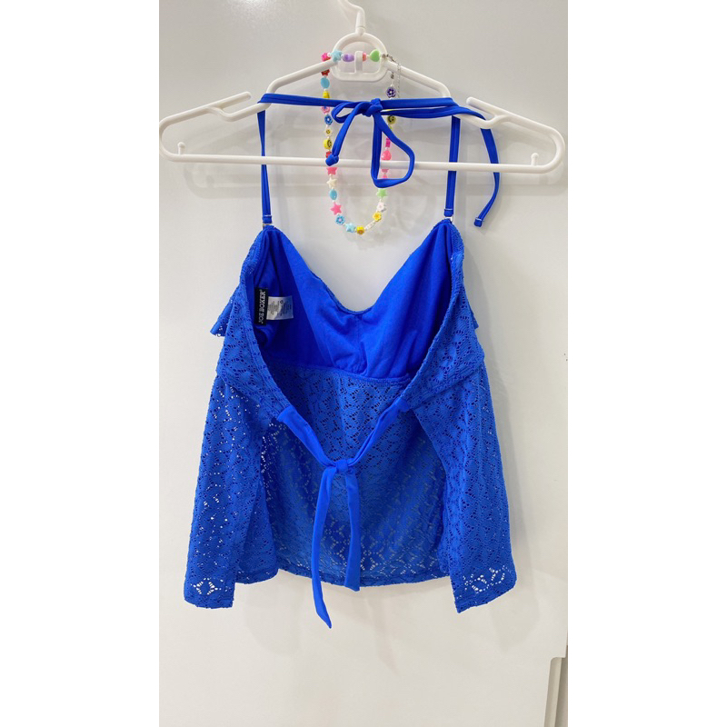 Áo 2 dây hở lưng