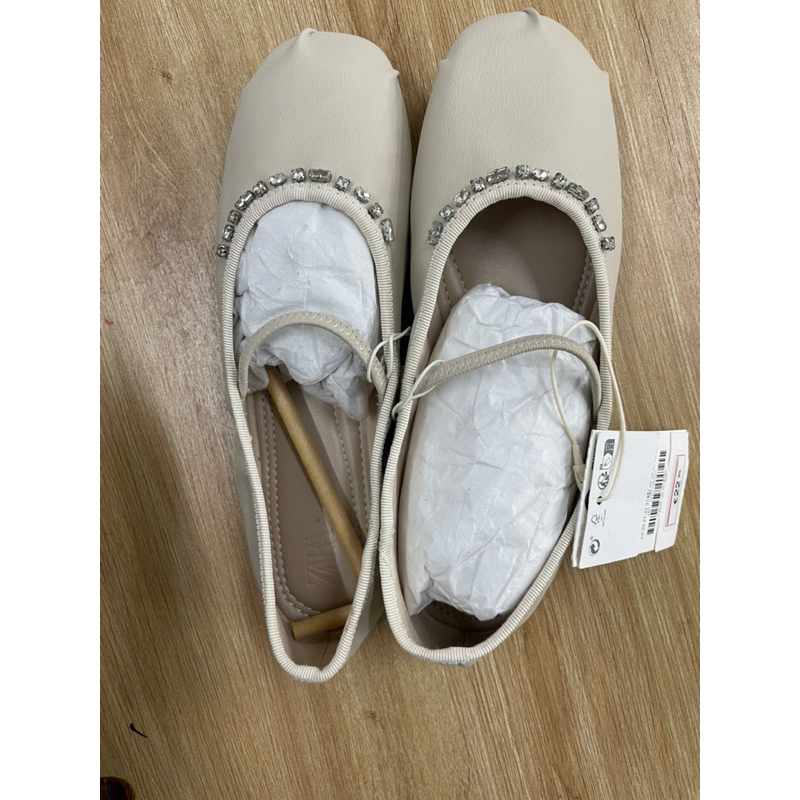 Thanh lí giày Zara bé gái auth order nhầm szie