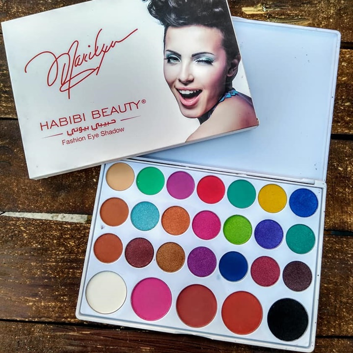 Bảng Phấn Mắt Chuyên Nghiệp Habibi 26 Ô Màu Nhũ Lì – SATP968