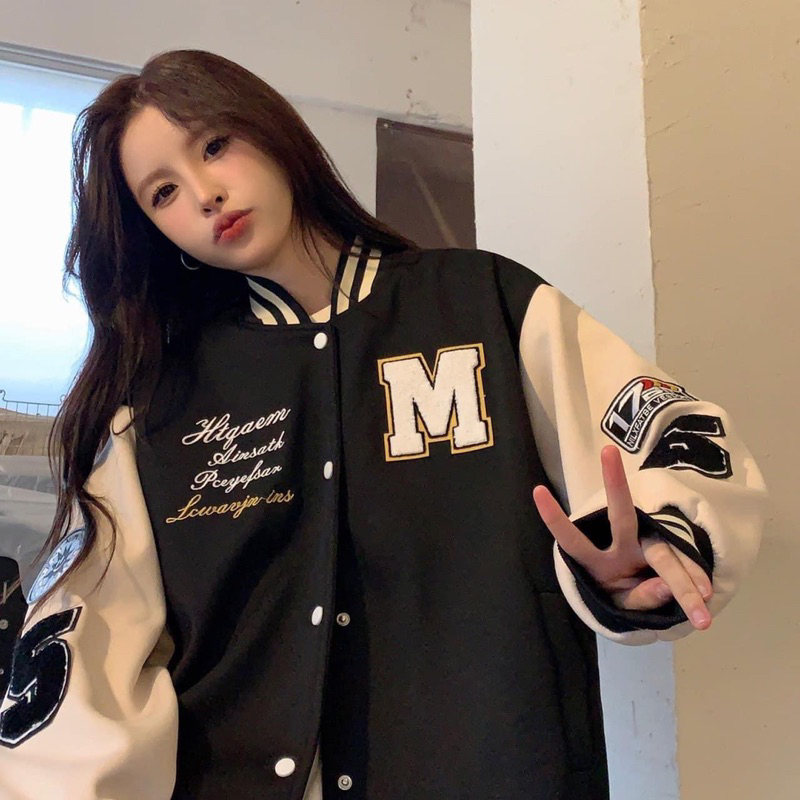 Áo khoác bomber M chữ thêu _ freesize chất nỉ bông, nam nữ mặc cặp dể thương