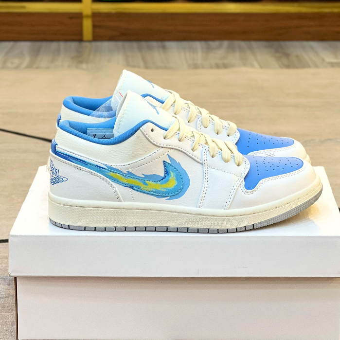 Giày thể thao Nike Air Jordan 1 Low SE ‘Flame Swoosh – University Blue’