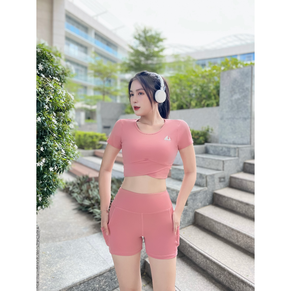 Bộ cộc áo croptop + quần túi tập gym yoga aerobic nữ vải thun poly cao cấp- đồ tập gym yoga nữ