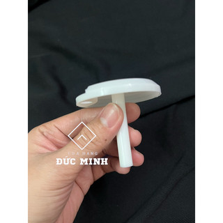 Nút máy nước nóng centon trắng
