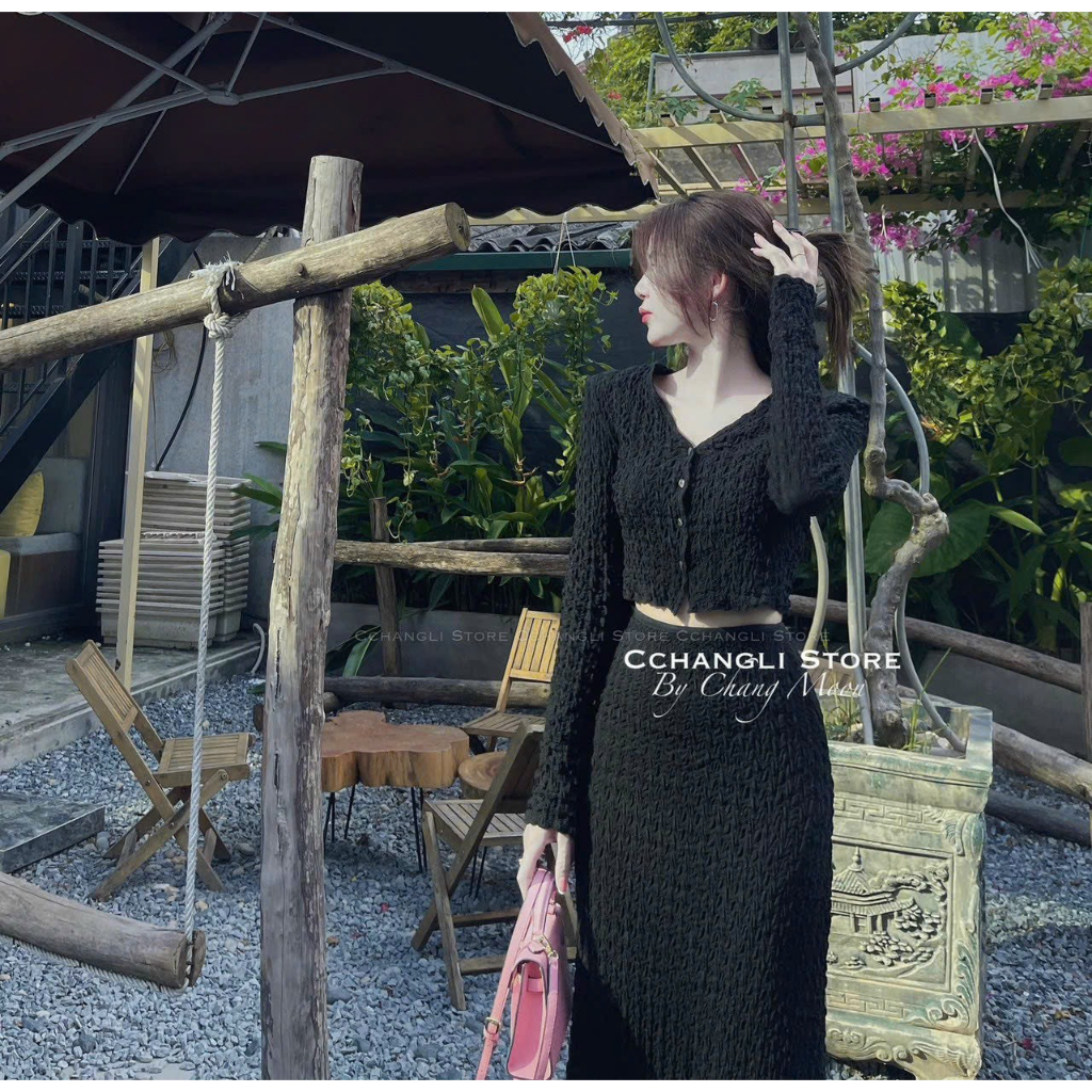 Sét váy nữ mặc đi chơi chất ren y mẫu áo cổ tim tay dài cài nút mix chân váy maxi đuôi cá thời trang