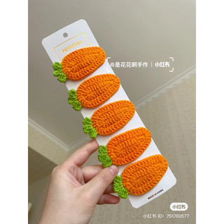 Kẹp tóc cà rốt bằng len Handmade